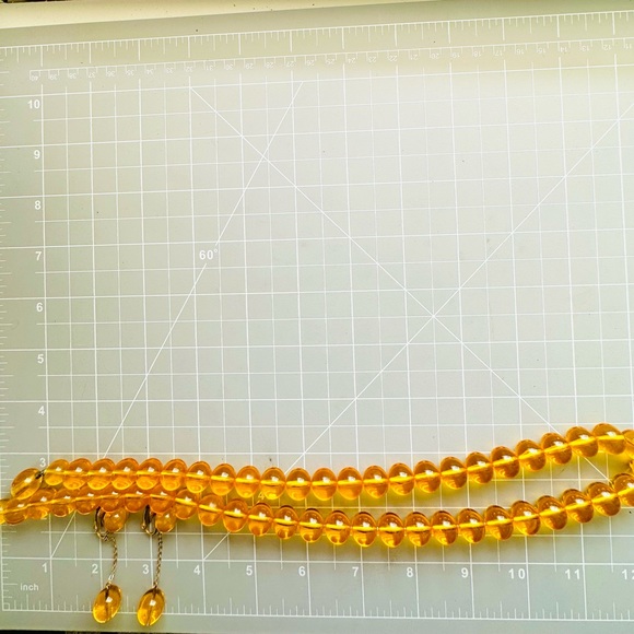 🔥 Vintage Golden Lucite bead Necklace set - Picture 15 of 17